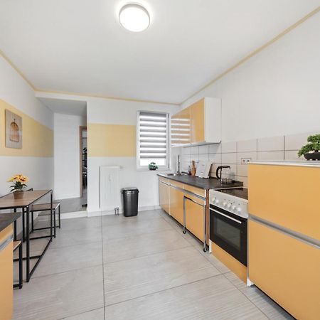 Wohnung Stadtrand, 4 Personen, Nahe Bahnhof Und See 할버슈타트 외부 사진