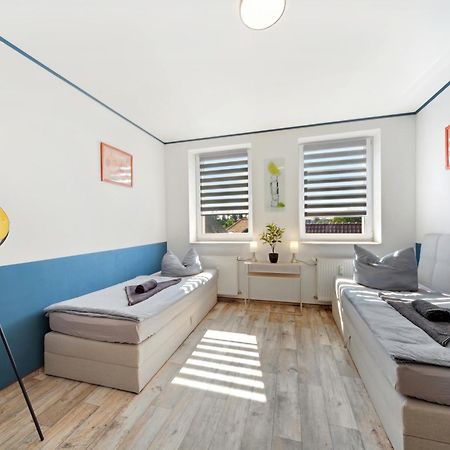 Wohnung Stadtrand, 4 Personen, Nahe Bahnhof Und See 할버슈타트 외부 사진